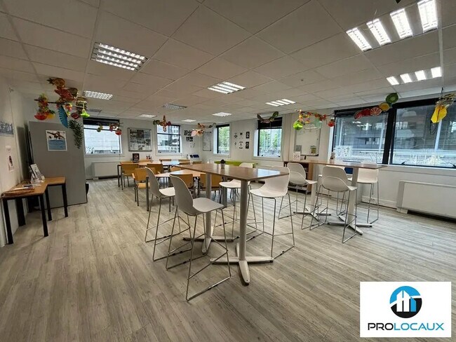 Plus de détails pour Bureau à louer