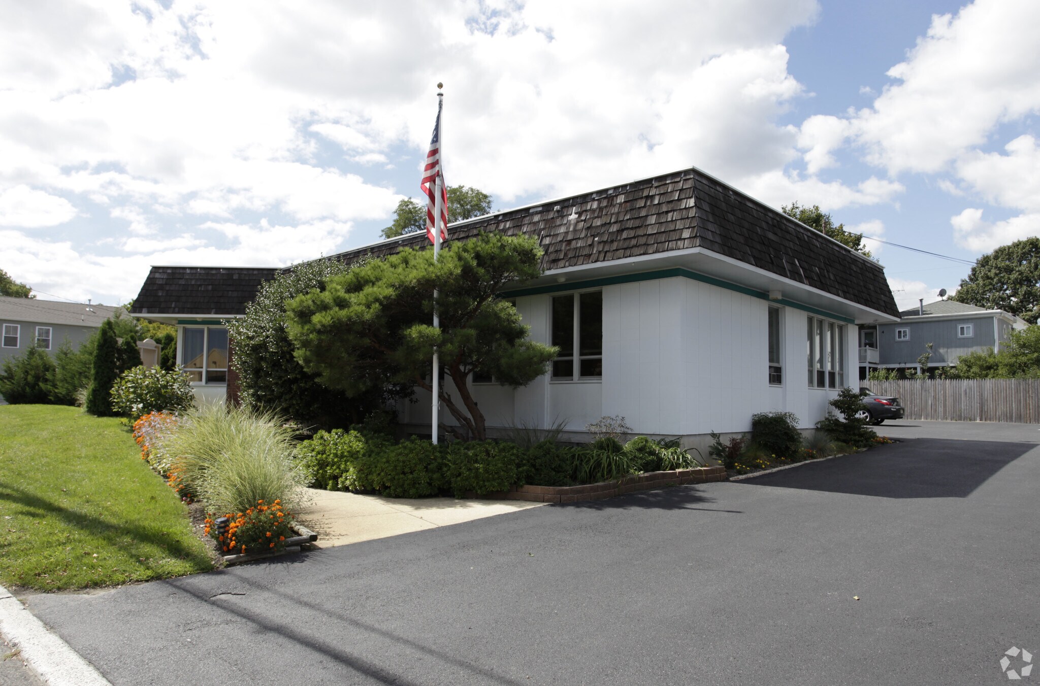 321 Hawthorne Ave, Point Pleasant Beach, NJ à louer Photo principale– Image 1 sur 3