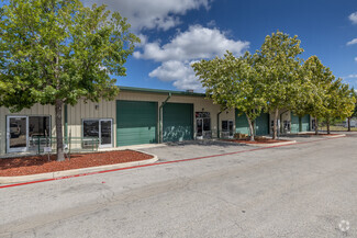 Plus de détails pour 540 Sandau Rd, San Antonio, TX - Local d'activités à louer