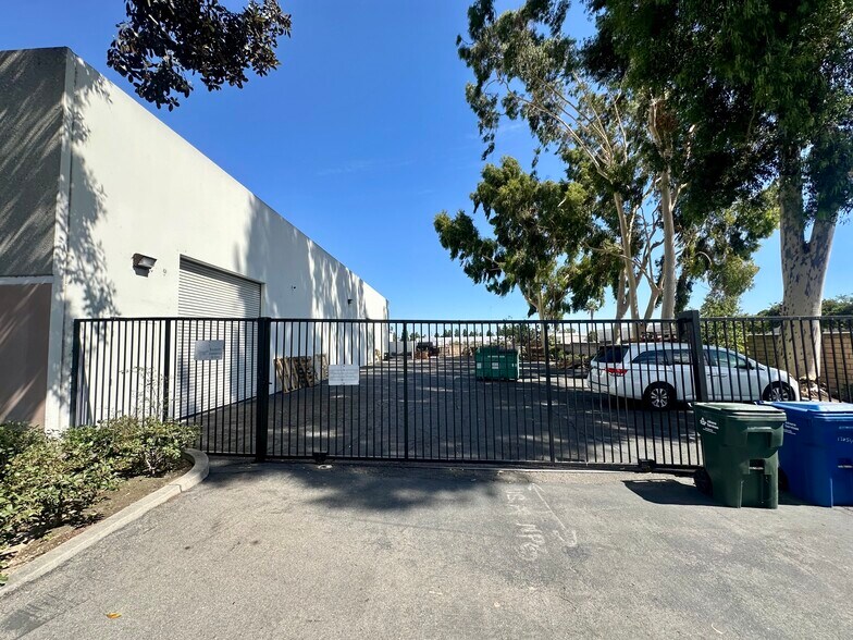 13854 Bentley Pl, Cerritos, CA à louer - Photo de l’immeuble – Image 2 sur 9