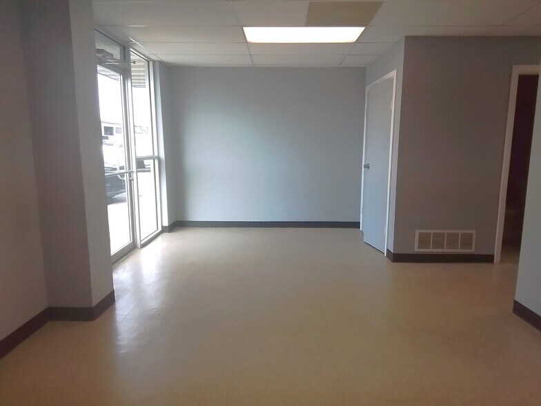 605 S Sherman St, Richardson, TX à louer - Photo intérieure – Image 3 sur 78