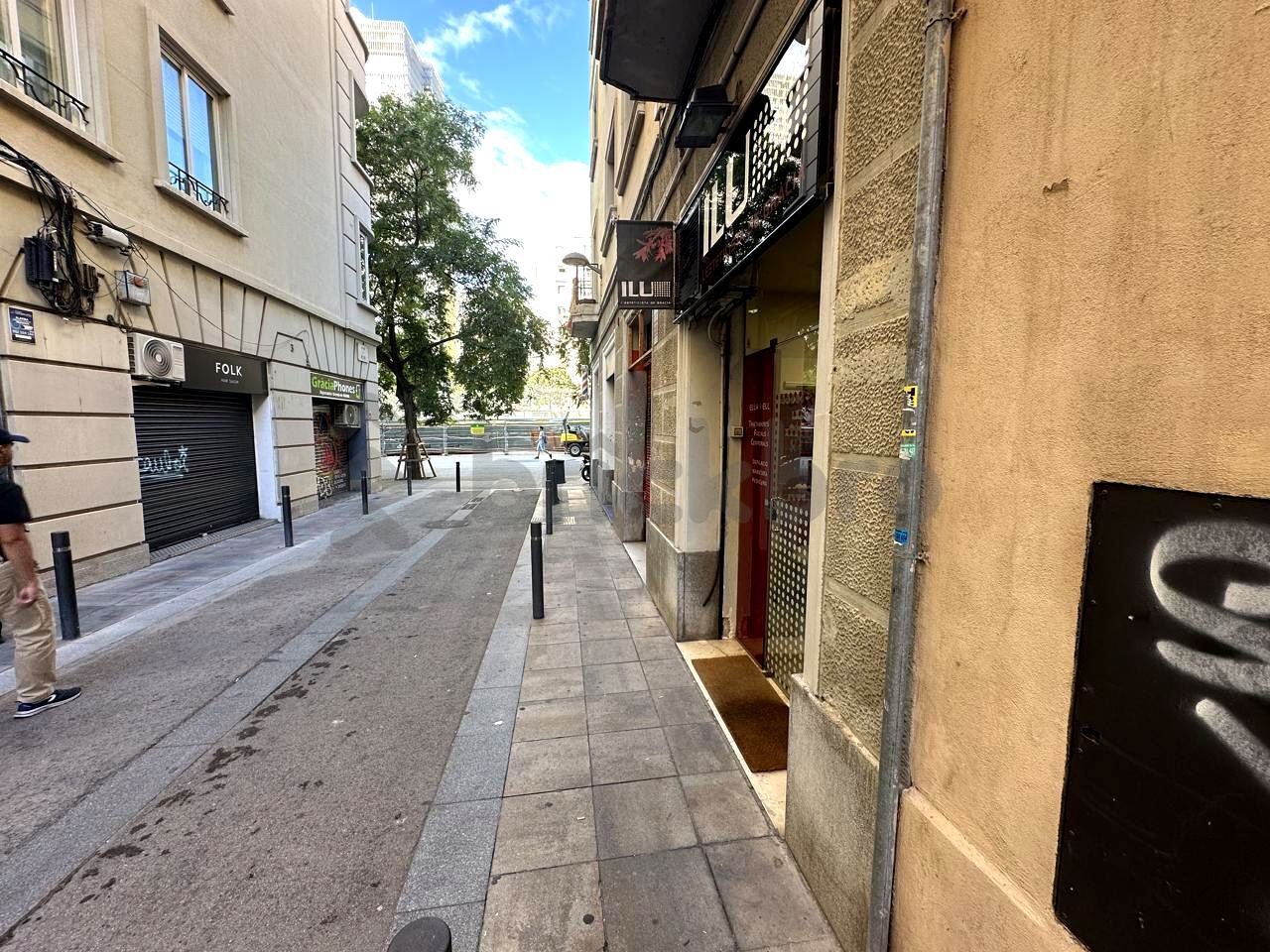 Local commercial dans Barcelone, Barcelona à louer Photo de l’immeuble– Image 1 sur 4