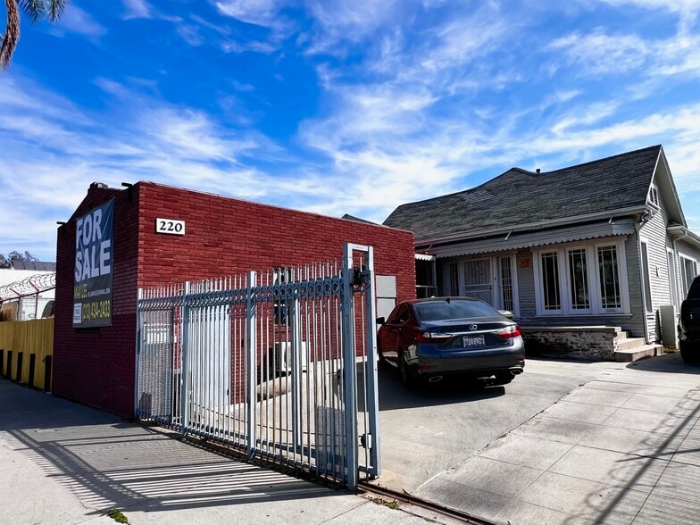 220 N Oxford Ave, Los Angeles, CA à vendre - Photo de l’immeuble – Image 2 sur 26