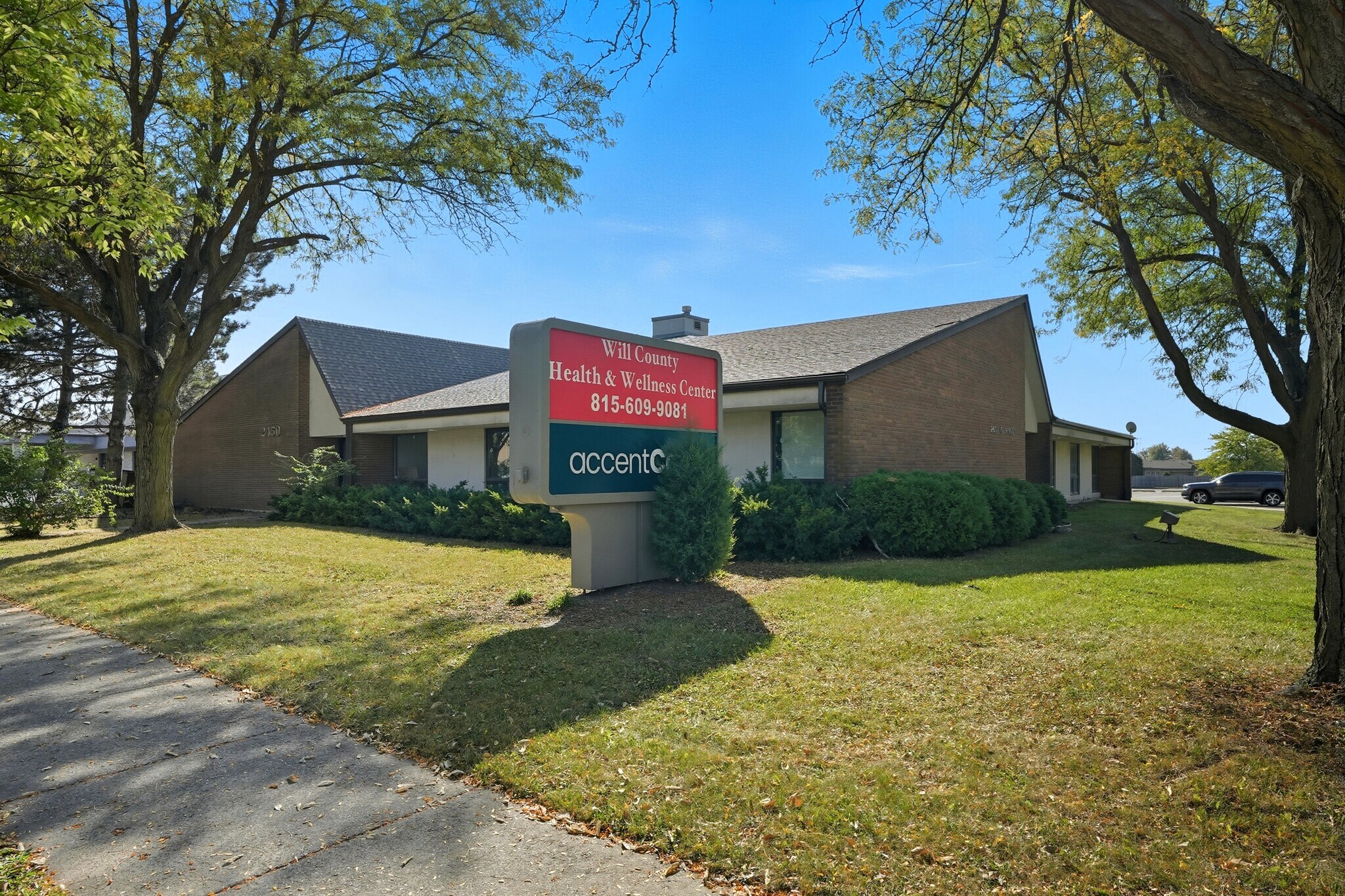 2450 Glenwood Ave, Joliet, IL à louer Photo de l’immeuble– Image 1 sur 13