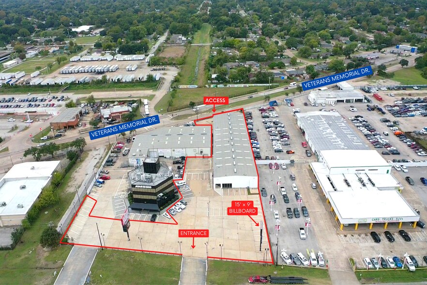 8245 North Fwy, Houston, TX à louer - Photo de l’immeuble – Image 2 sur 28