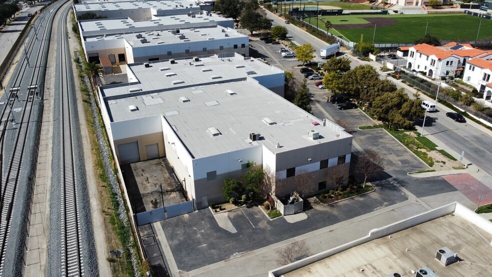 1338 Palomares Ave, La Verne, CA à louer - Photo de l’immeuble – Image 3 sur 13