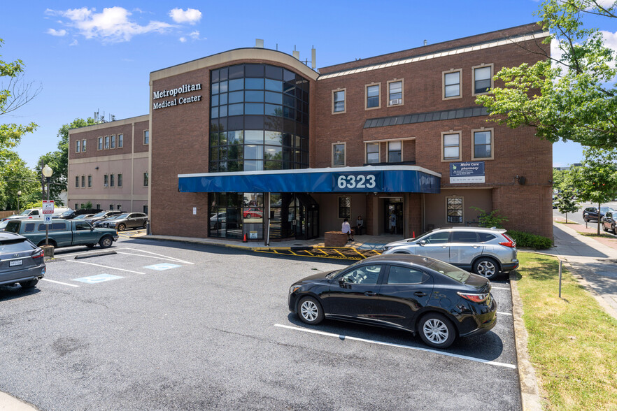 6323 Georgia Ave NW, Washington, DC à vendre - Photo de l’immeuble – Image 1 sur 10
