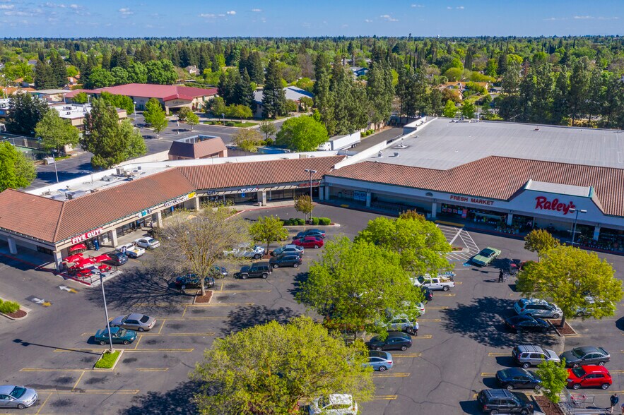 3518-3572 G St, Merced, CA à louer - Photo de l’immeuble – Image 3 sur 9