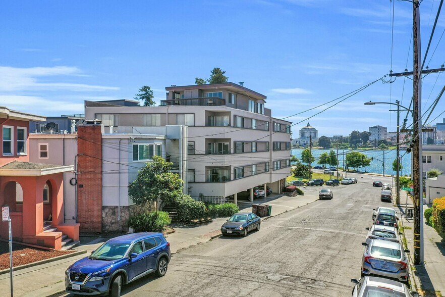 262 Hanover Ave, Oakland, CA à vendre - Photo de l’immeuble – Image 2 sur 35