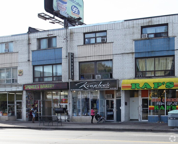 1539-1541 Eglinton Av W, Toronto, ON à vendre - Photo de l’immeuble – Image 3 sur 11