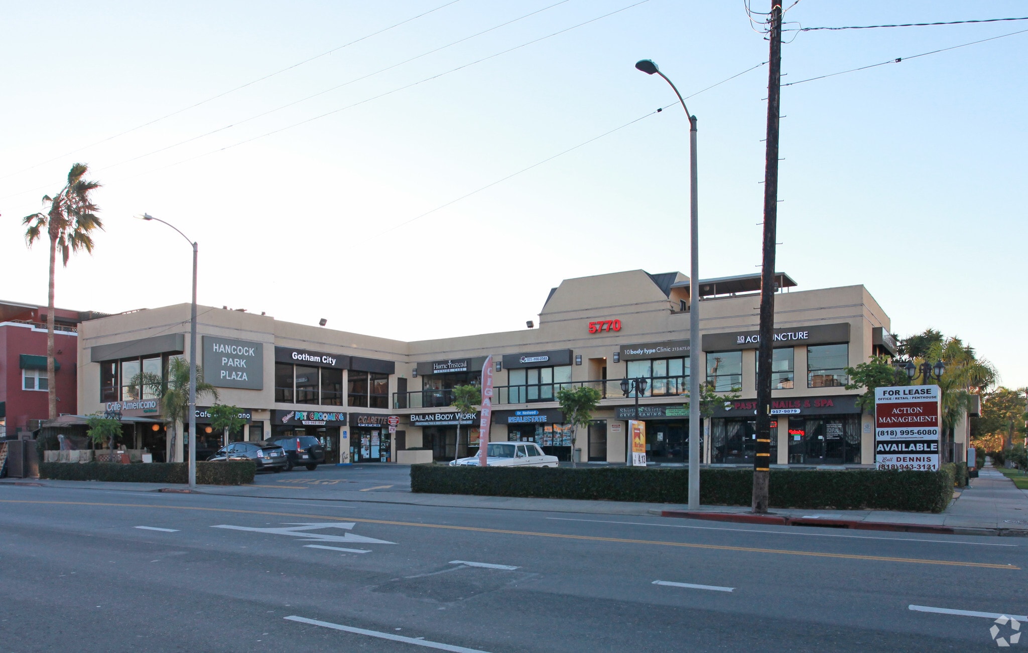 5770 Melrose Ave, Los Angeles, CA à louer Photo principale– Image 1 sur 3