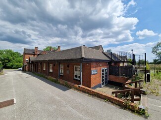 Plus de détails pour 95 Ashbourne Rd, Mackworth - Local commercial à louer