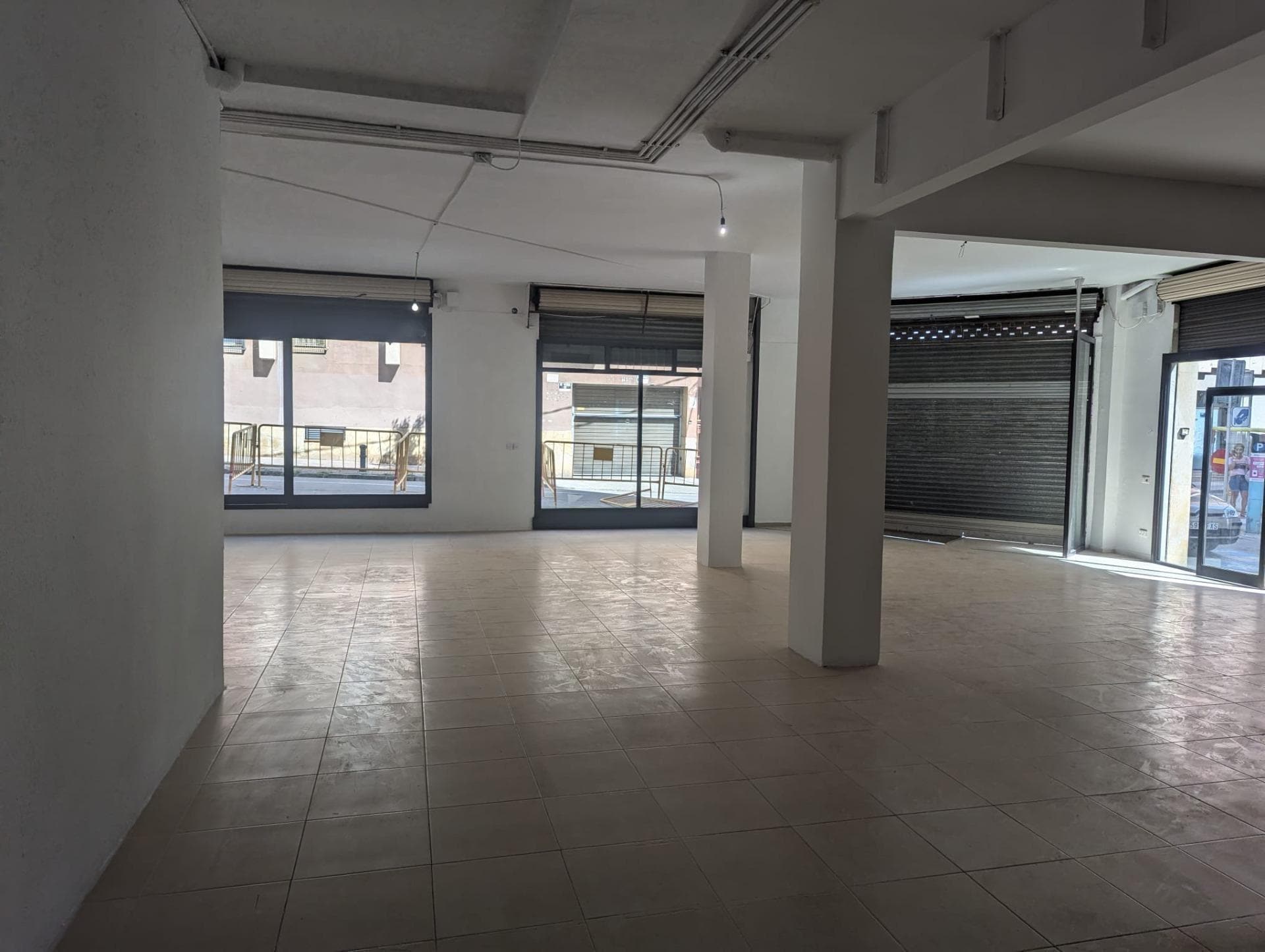 Local commercial dans Viladecans, Barcelona à louer Plan d’étage– Image 1 sur 5