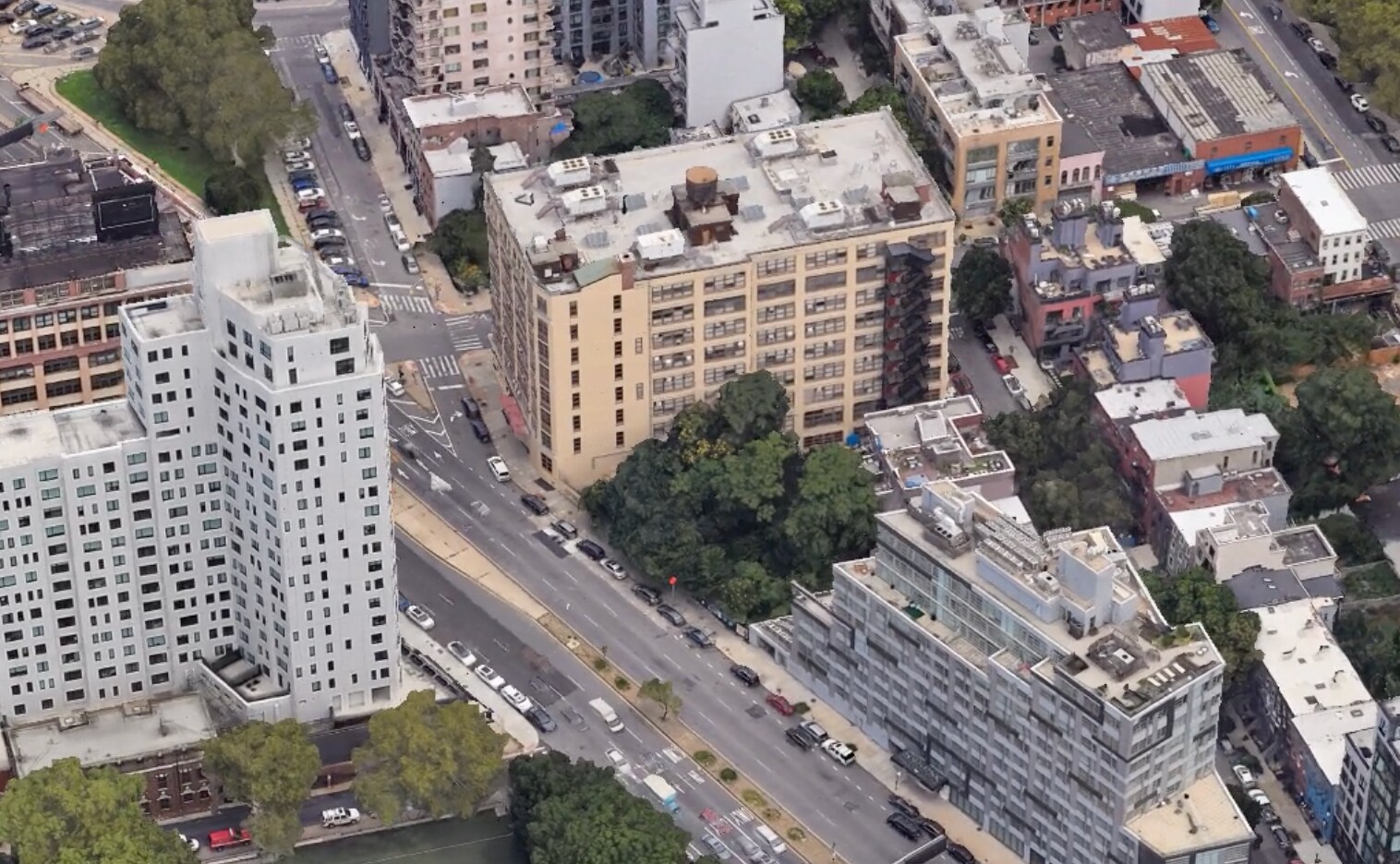 Flatbush Ave Ext Land Portfolio portefeuille de 4 biens à vendre sur LoopNet.fr Photo principale– Image 1 sur 2