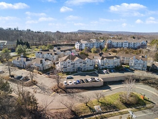 Plus de détails pour 390 Bee St, Meriden, CT - Logement à vendre