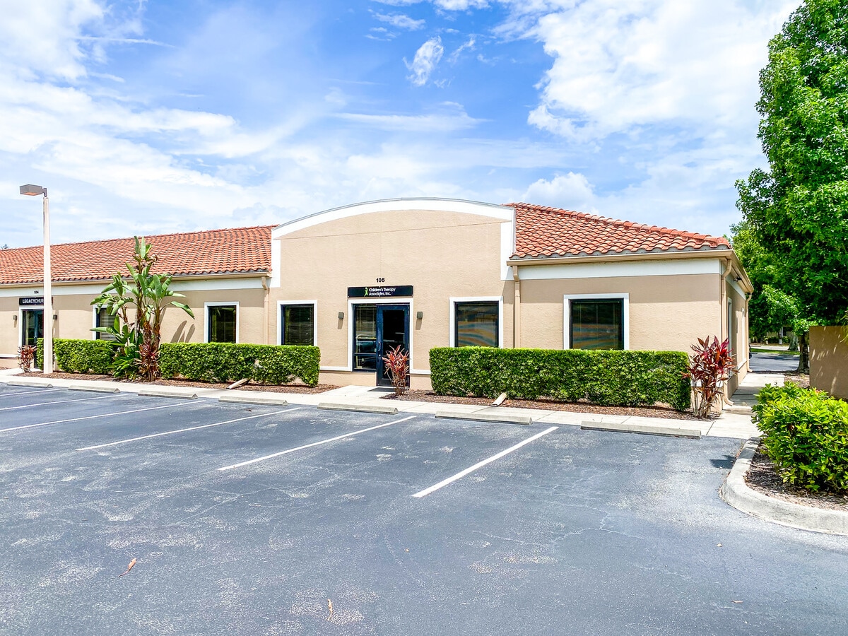 3911 Golf Park Loop, Bradenton, FL 34203 - Lot 105 - - Photo intérieure - Image 1 of 7