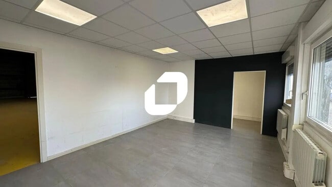 Plus de détails pour 5 Rue De La Batterie, Geispolsheim - Bureau, Local d'activités à louer