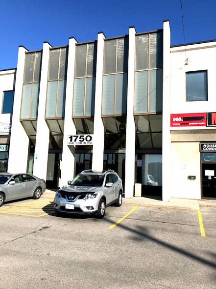 1750 Steeles Ave W, Vaughan, ON à louer - Photo de l’immeuble – Image 3 sur 16