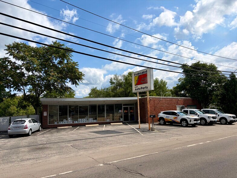 197 Putnam Pike, Johnston, RI à vendre - Photo de l’immeuble – Image 1 sur 12