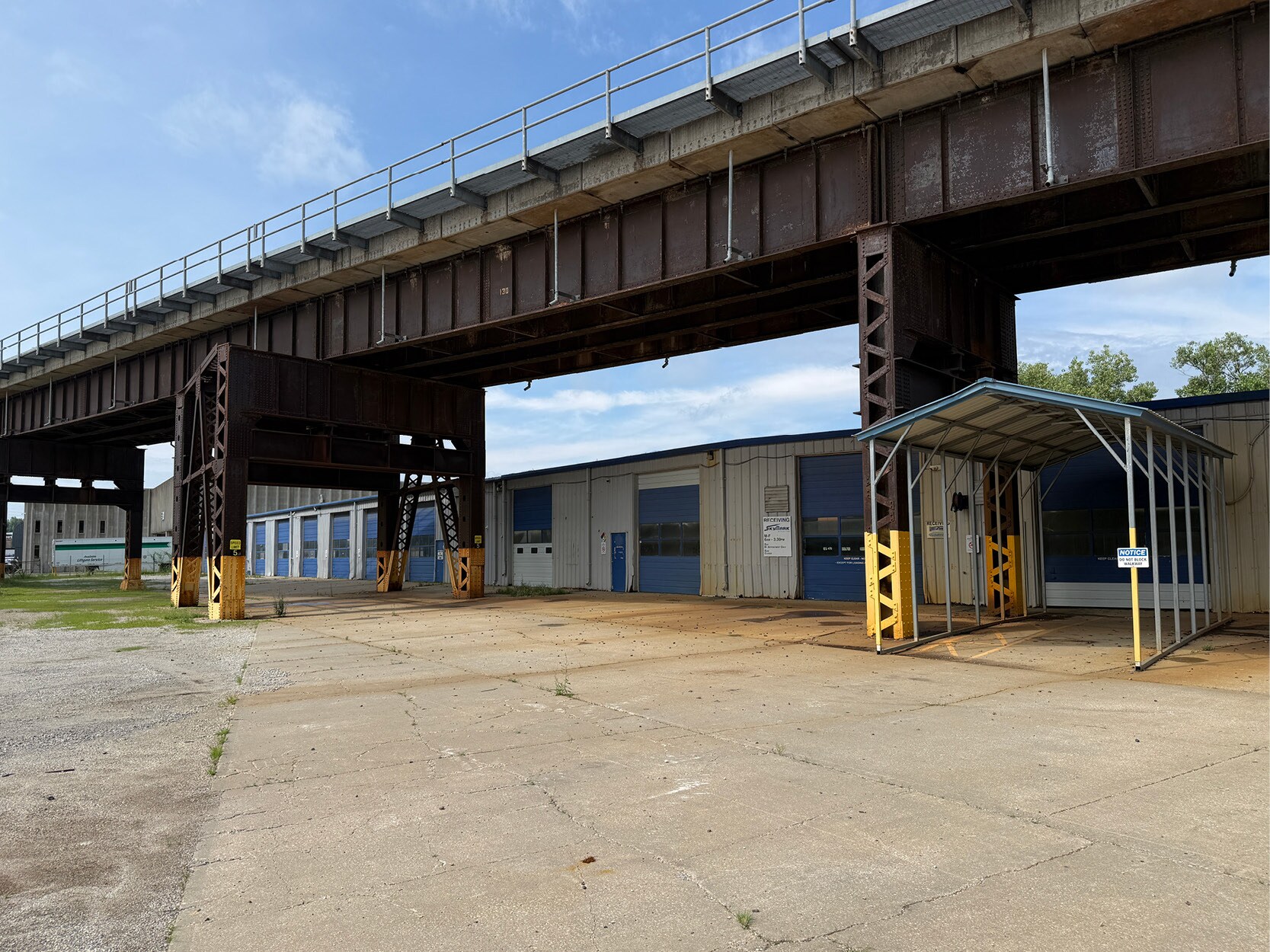 636 S Adams St, Kansas City, KS à louer Photo principale– Image 1 sur 2