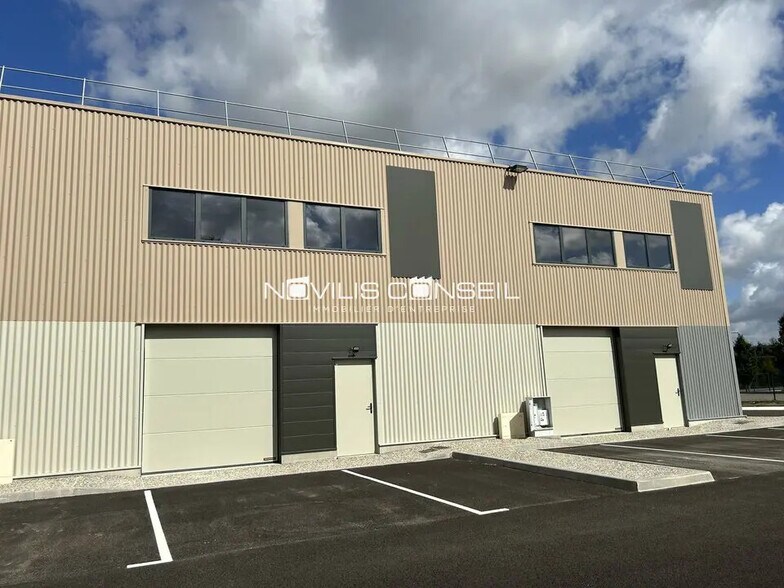 Local d'activités dans Montauban à vendre - Photo de l’immeuble – Image 2 sur 11