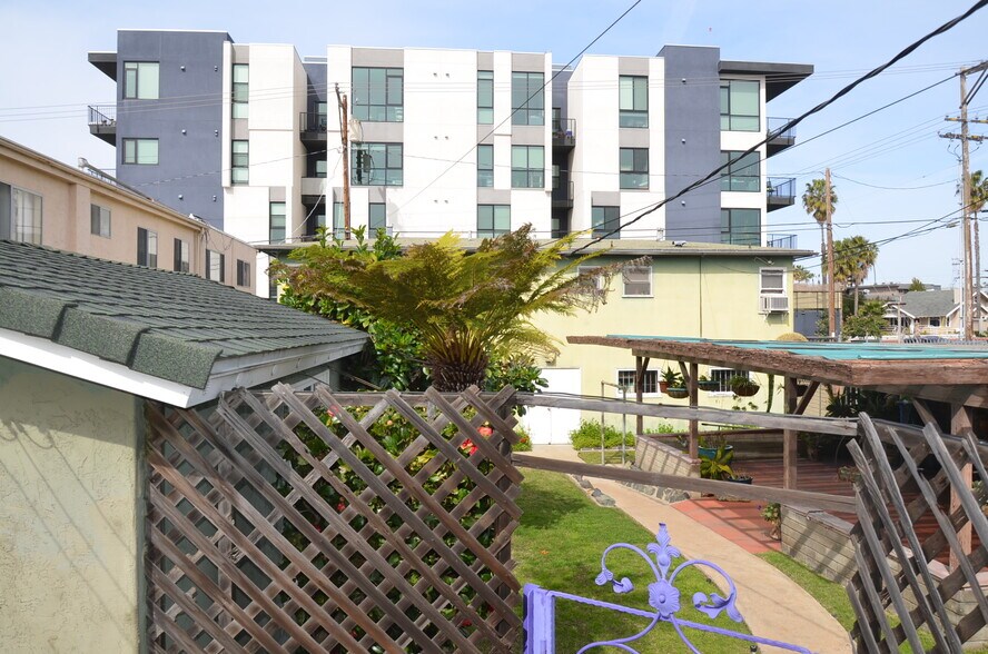 Multifamily Redevlopment - San Diego portefeuille de 2 biens à vendre sur LoopNet.fr - Photo de l’immeuble – Image 2 sur 21
