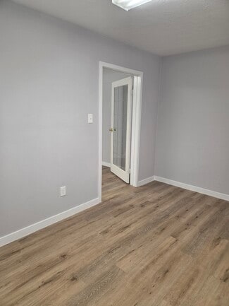 Plus de détails pour 107 S Friendswood Dr, Friendswood, TX - Bureau à louer
