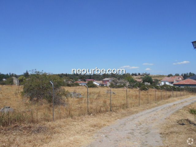 Terrain dans Herradón de Pinares, Ávila à vendre - Photo de l’immeuble – Image 3 sur 18