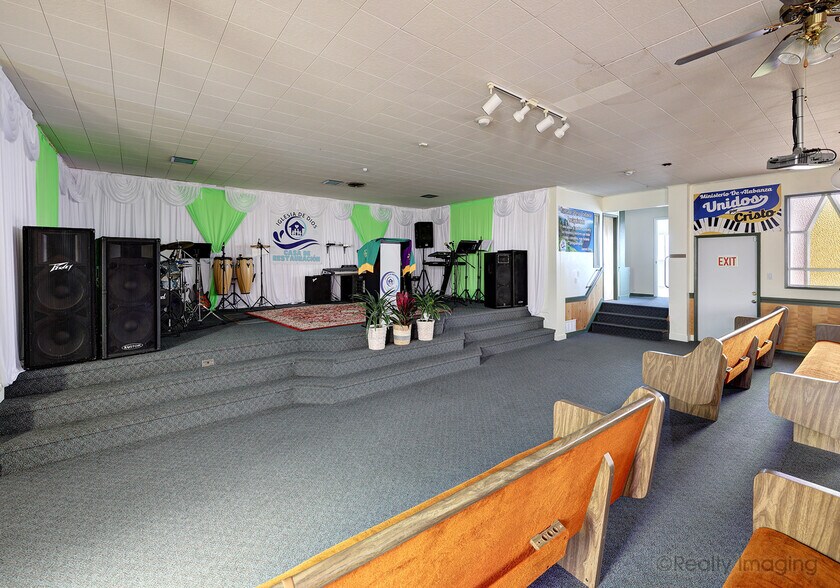 1517 N 4th Ave, Kelso, WA à vendre - Photo de l’immeuble – Image 3 sur 8