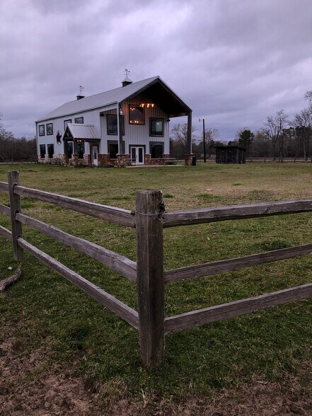 608 Farm to Market 1818 rd, Diboll, TX à vendre - Photo de l’immeuble – Image 3 sur 6