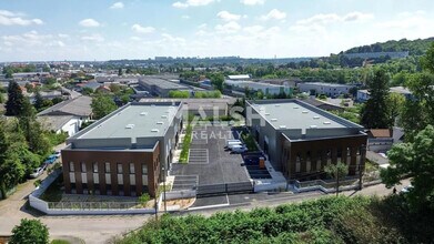 Saint-Genis-Laval - Vue aérienne  vue de carte - Image1