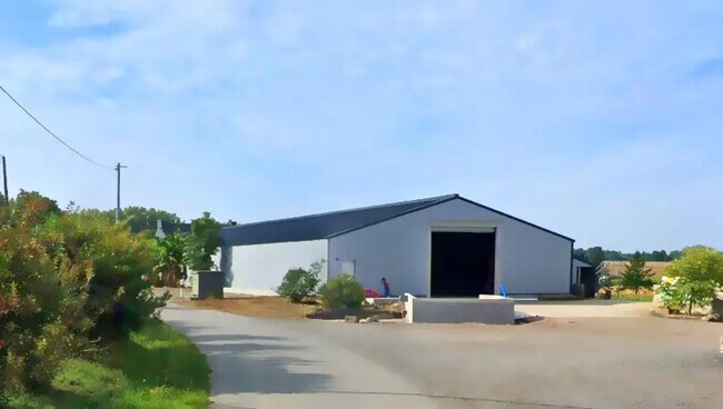 Plus de détails pour Industriel/Logistique à louer