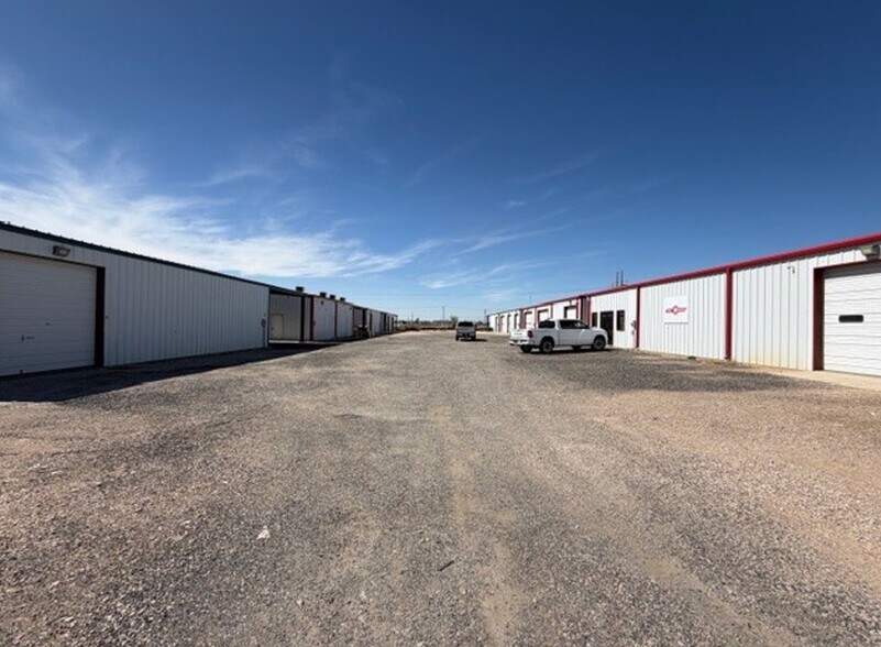 420 Meadow Ave, Odessa, TX à vendre - Photo de l’immeuble – Image 2 sur 12