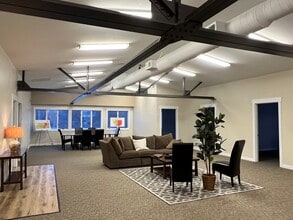 2231 US Hwy 12, Baldwin, WI à louer Photo intérieure– Image 1 sur 12