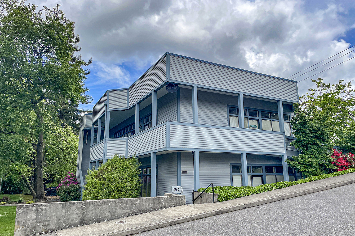 2505 SW Spring Garden St, Portland, OR à louer Photo de l’immeuble– Image 1 sur 3