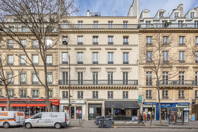 Plus de détails pour 3 Rue Tronchet, Paris - Bureau à louer