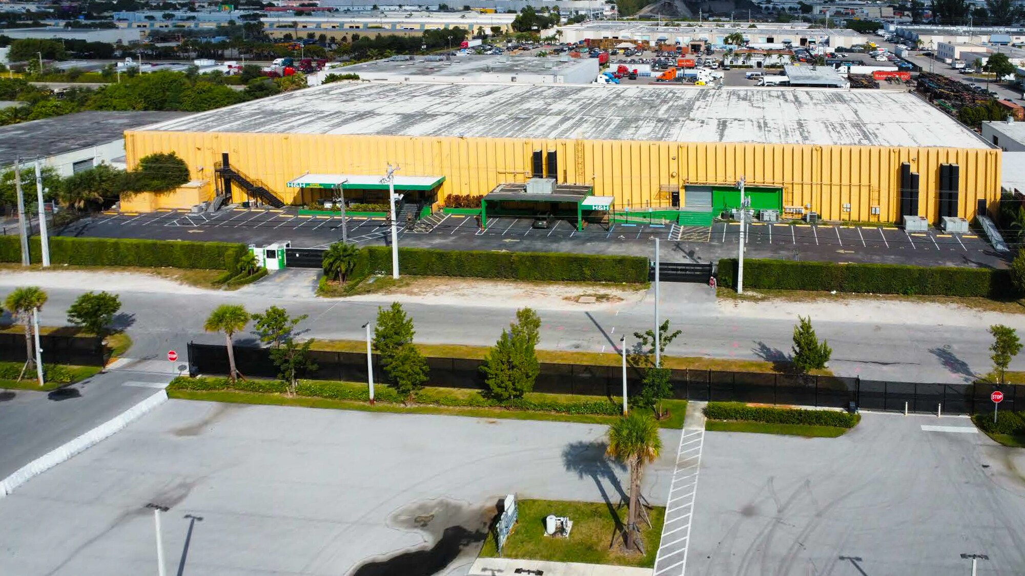 7355 NW 41st St, Miami, FL à vendre Photo principale– Image 1 sur 29