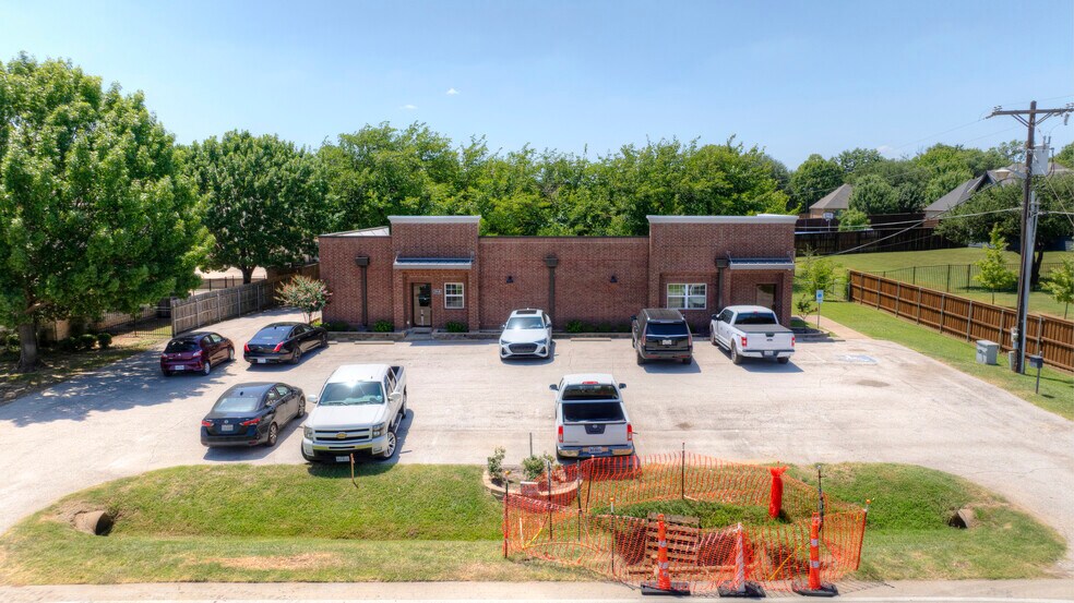5318 Bransford Rd, Colleyville, TX à vendre - Photo de l’immeuble – Image 3 sur 32