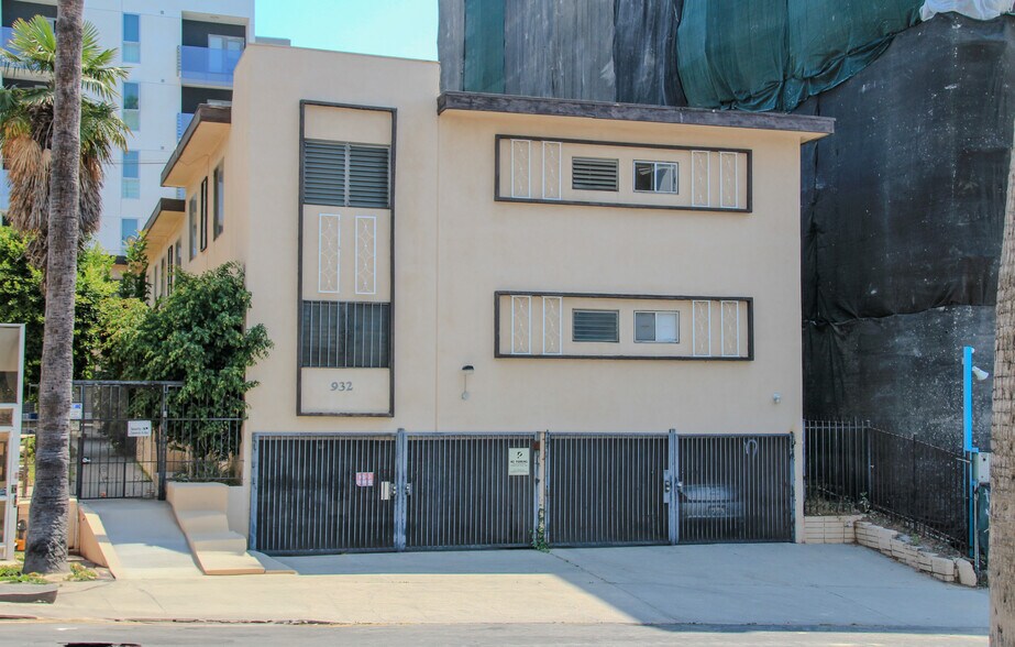 926-932 Fedora St portefeuille de 2 biens à vendre sur LoopNet.fr - Photo de l’immeuble – Image 2 sur 7
