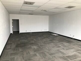 Plus de détails pour 3035 Broadway Blvd, Garland, TX - Local commercial à louer