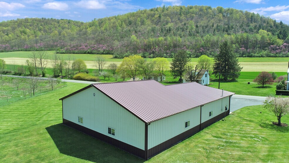 7158 Shavers Creek Rd, Petersburg, PA à vendre - Photo de l’immeuble – Image 2 sur 13