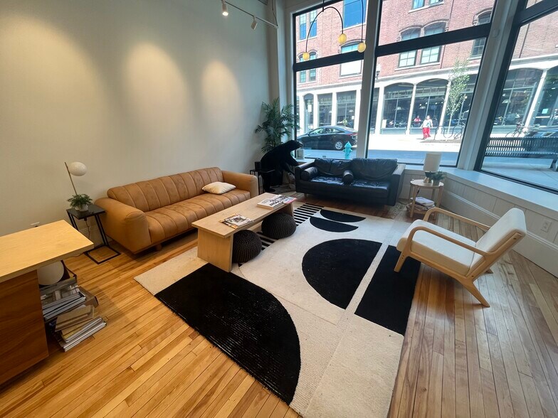 197 Lisbon St, Lewiston, ME à louer - Photo de l’immeuble – Image 3 sur 7