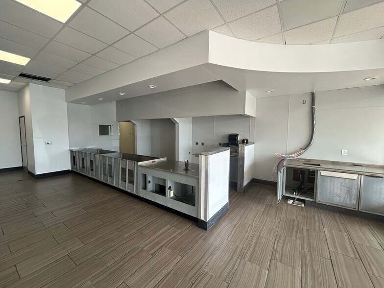 1340-1376 3rd Ave, Chula Vista, CA à louer - Photo de l’immeuble – Image 3 sur 5