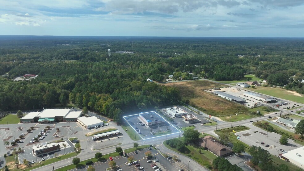 1006 Monroe St, Carthage, NC à vendre - Vidéo sur l’annonce professionnelle – Image 2 sur 6