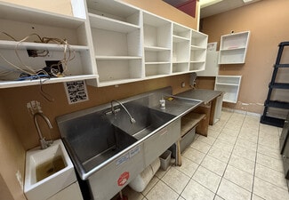 Plus de détails pour 5918-5966 Rochdale Blvd, Regina, SK - Local commercial à louer