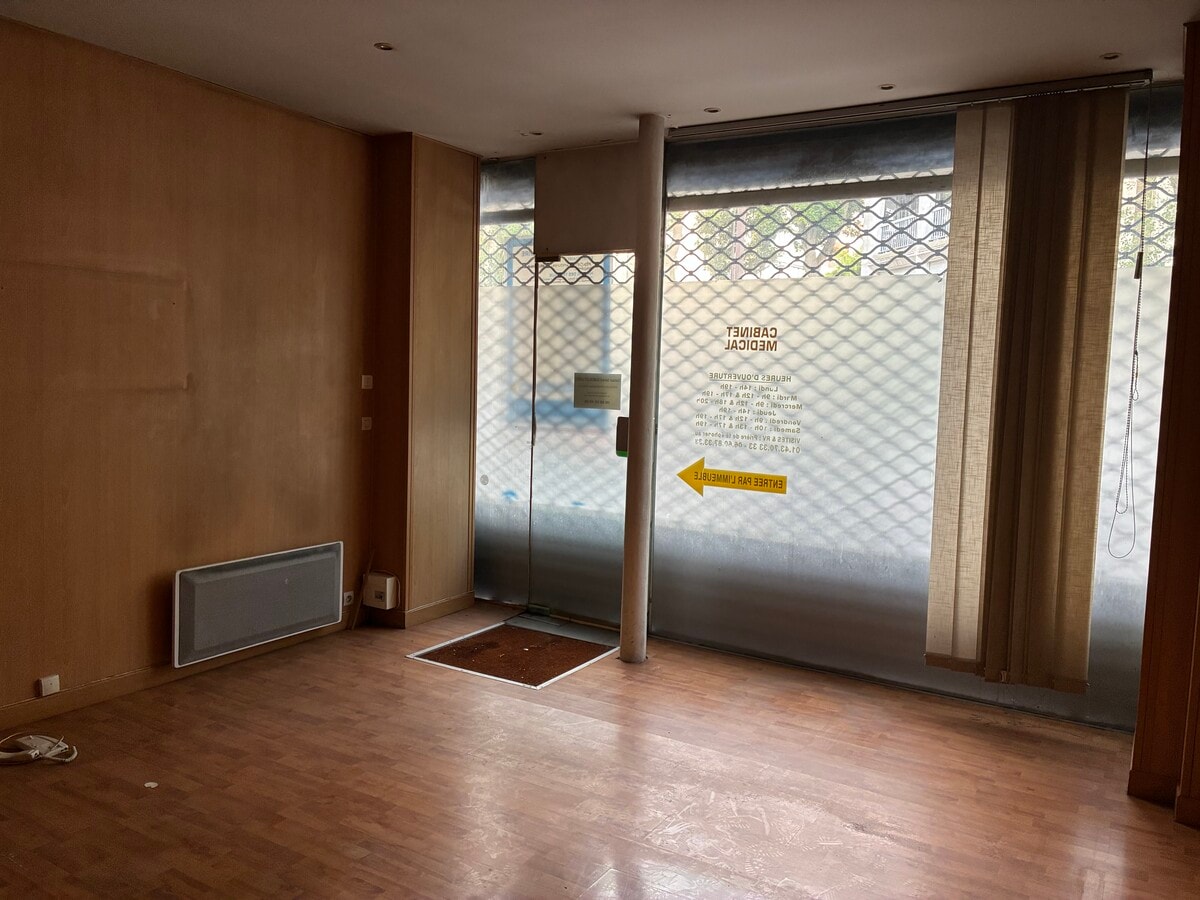 33 Rue Vitruve, Paris, PAR 75020 - - - Photo intérieure - Image 1 of 7