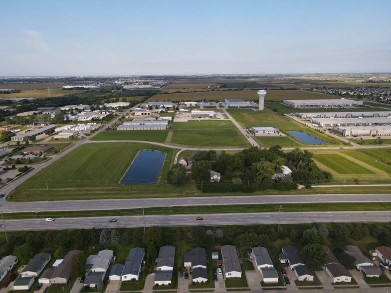 SE 25th St, Grimes, IA à vendre - Photo de l’immeuble – Image 2 sur 5