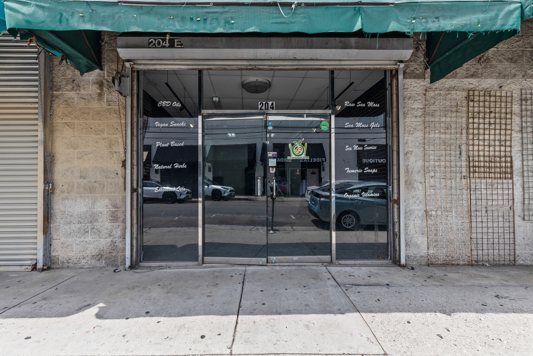 212 E 11th St, Los Angeles, CA à louer Photo intérieure– Image 1 sur 11