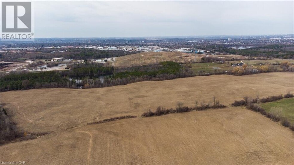 975 Clyde Rd, Cambridge, ON à vendre - Photo de l’immeuble – Image 3 sur 7