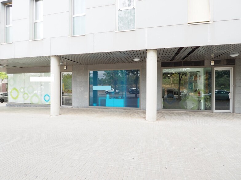 Immeuble residentiel dans Granollers, Barcelona à vendre - Photo principale – Image 1 sur 2